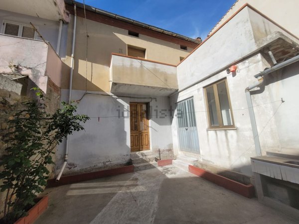 casa indipendente in vendita ad Arbus