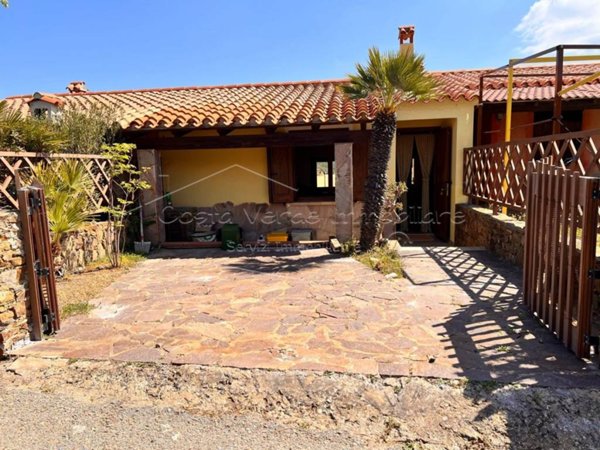 casa indipendente in vendita ad Arbus