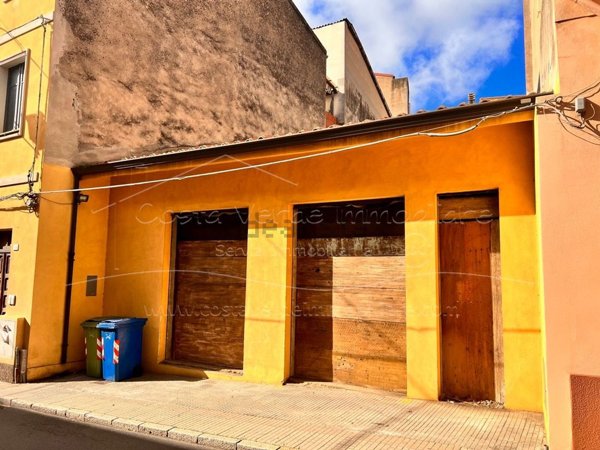 locale commerciale in vendita ad Arbus