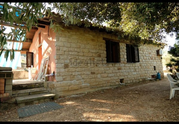 casa indipendente in vendita ad Arbus