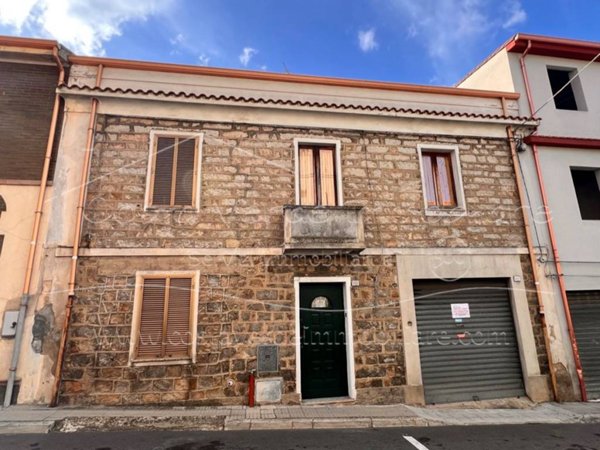 casa indipendente in vendita ad Arbus