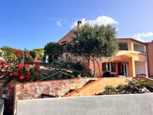 casa indipendente in vendita ad Arbus