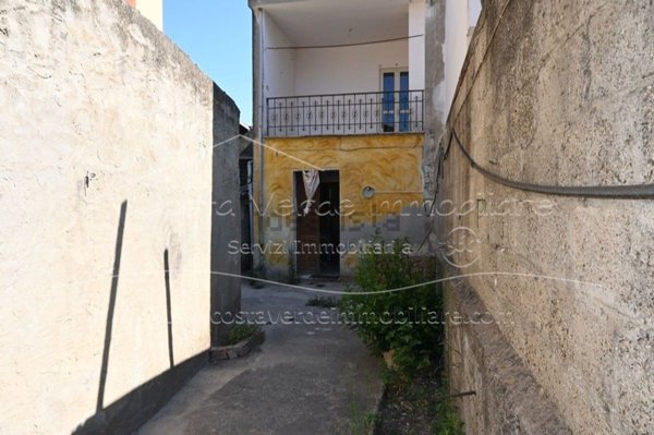 casa indipendente in vendita ad Arbus