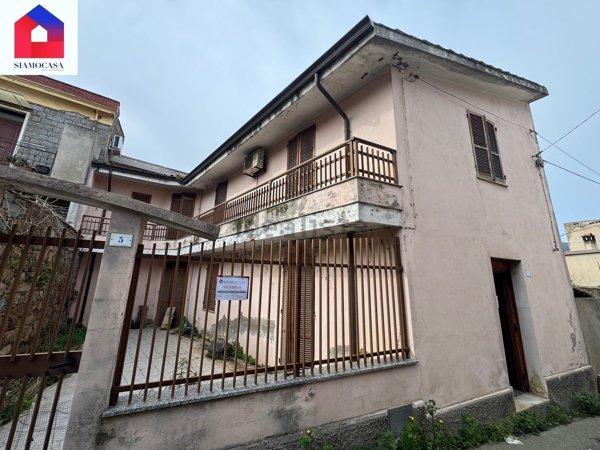 casa indipendente in vendita ad Arbus