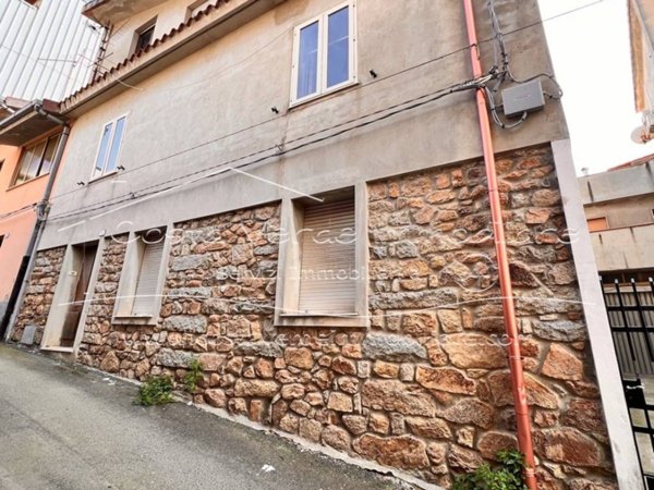 casa indipendente in vendita ad Arbus