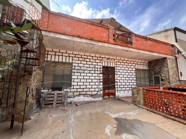 casa indipendente in vendita ad Arbus