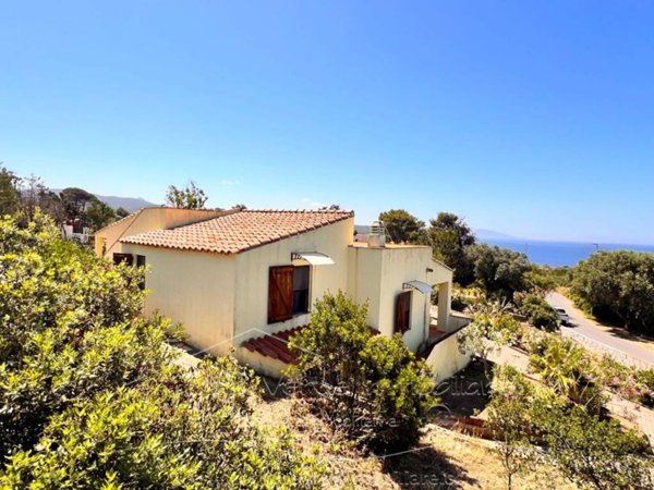 casa indipendente in vendita ad Arbus