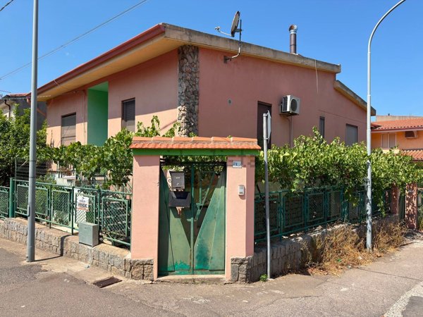 casa indipendente in vendita ad Arbus