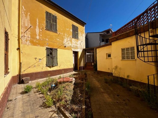 casa indipendente in vendita ad Arbus