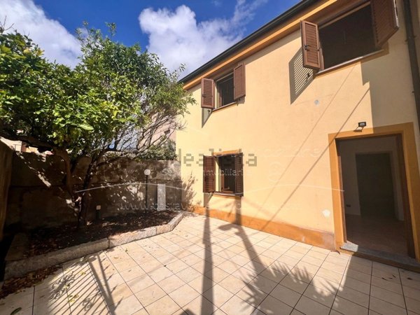 casa indipendente in vendita ad Arbus