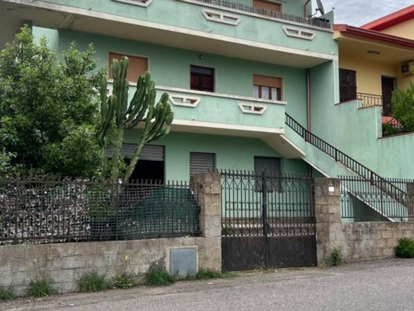 casa indipendente in vendita ad Arbus