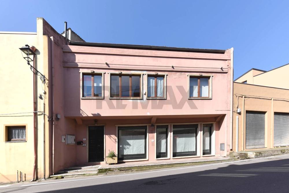 negozio in vendita ad Armungia