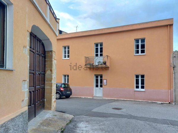 casa indipendente in vendita a Barumini