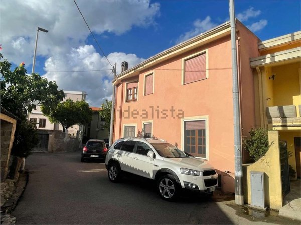casa indipendente in vendita a Barumini