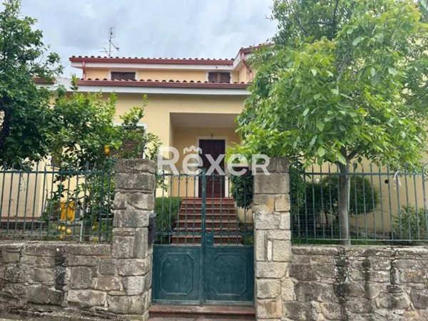 casa indipendente in vendita a Barumini