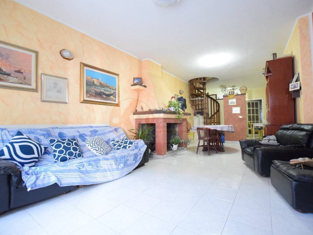 casa indipendente in vendita a Buggerru