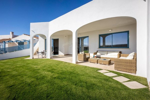 casa indipendente in vendita a Calasetta