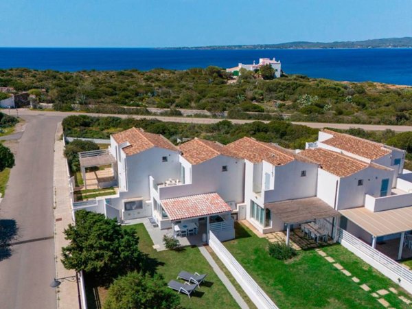 casa indipendente in vendita a Calasetta