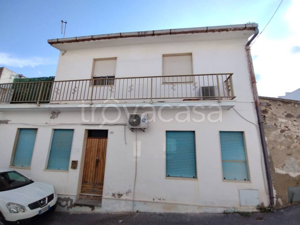 casa indipendente in vendita a Calasetta
