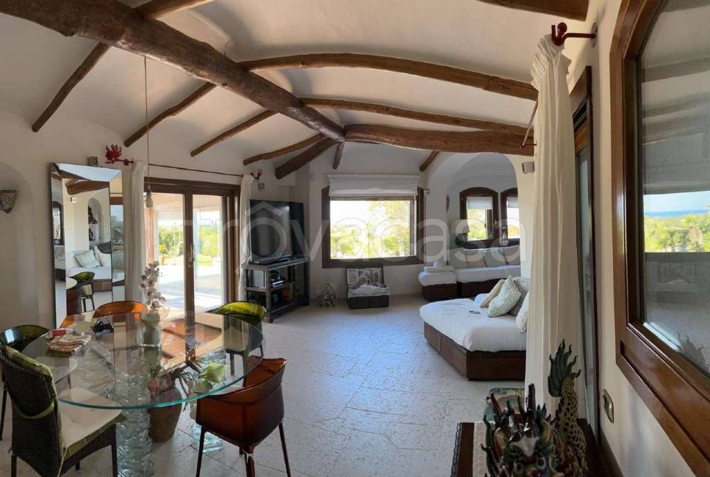 casa indipendente in vendita a Calasetta