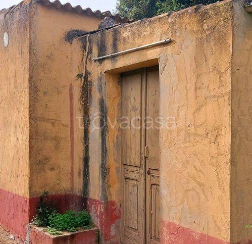 casa indipendente in vendita a Calasetta