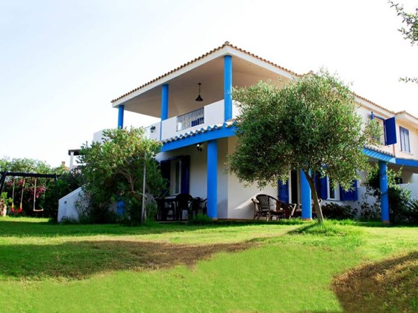 casa indipendente in vendita a Calasetta
