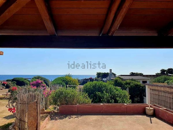 casa indipendente in vendita a Calasetta