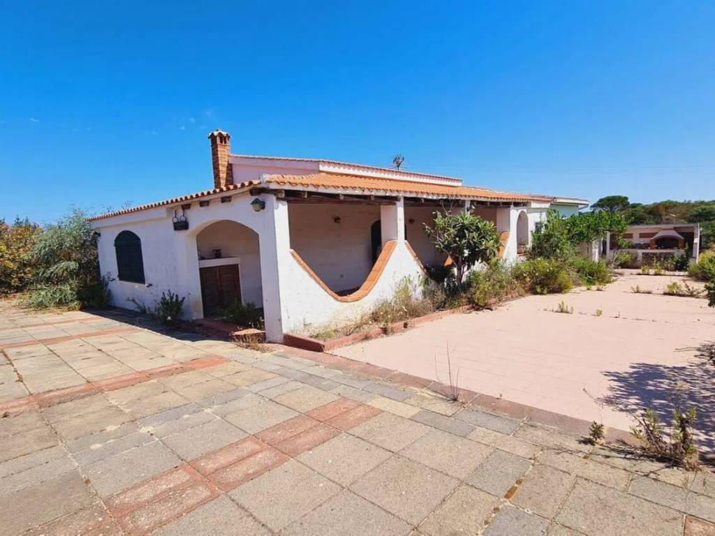 casa indipendente in vendita a Calasetta