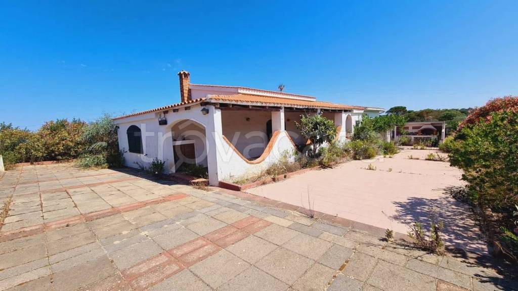 casa indipendente in vendita a Calasetta