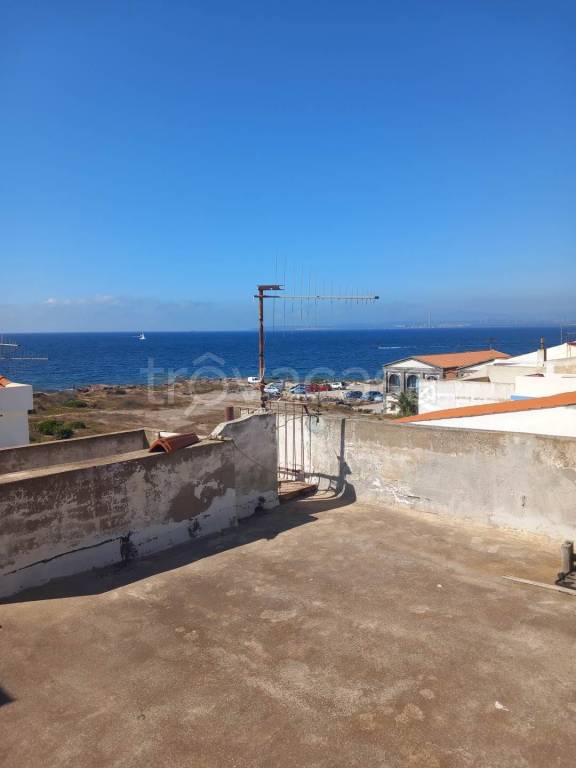 casa indipendente in vendita a Calasetta