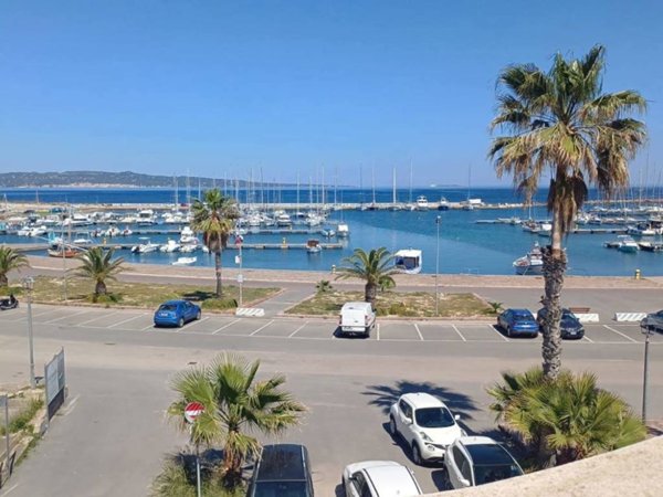 appartamento in vendita a Calasetta