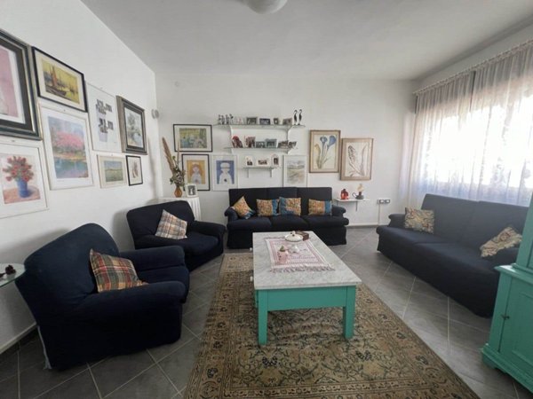casa indipendente in vendita a Calasetta