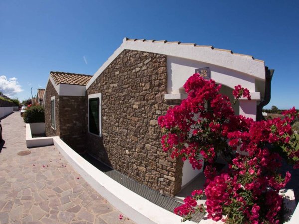 casa indipendente in vendita a Calasetta