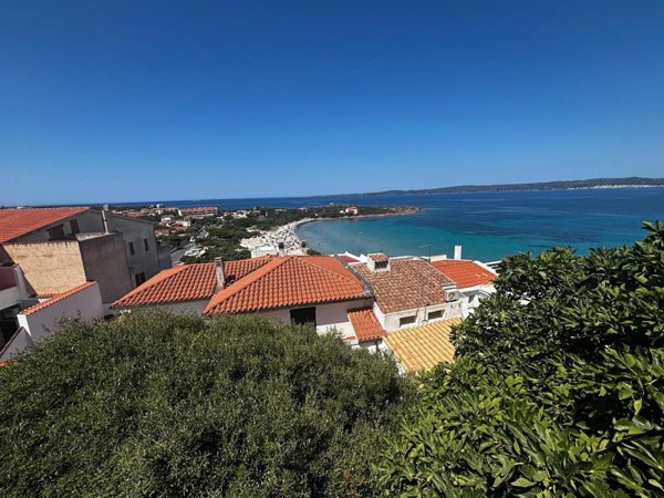 casa indipendente in vendita a Calasetta