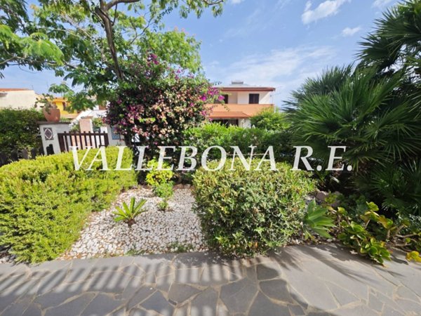casa indipendente in vendita a Calasetta