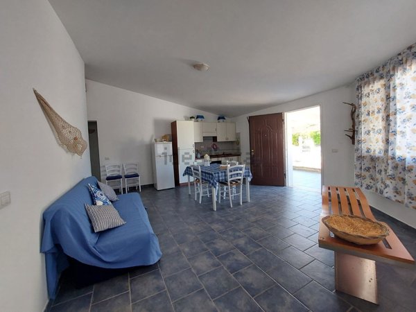 casa indipendente in vendita a Calasetta
