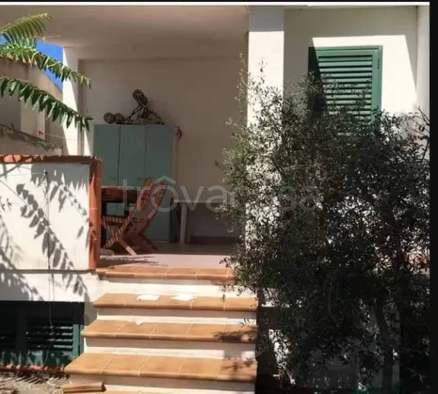 casa indipendente in vendita a Calasetta