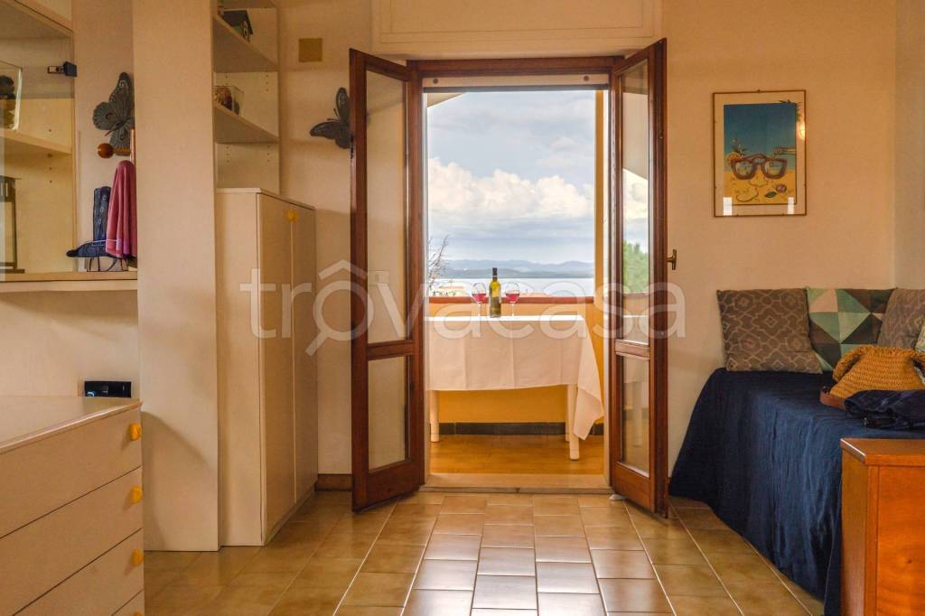 casa indipendente in vendita a Calasetta