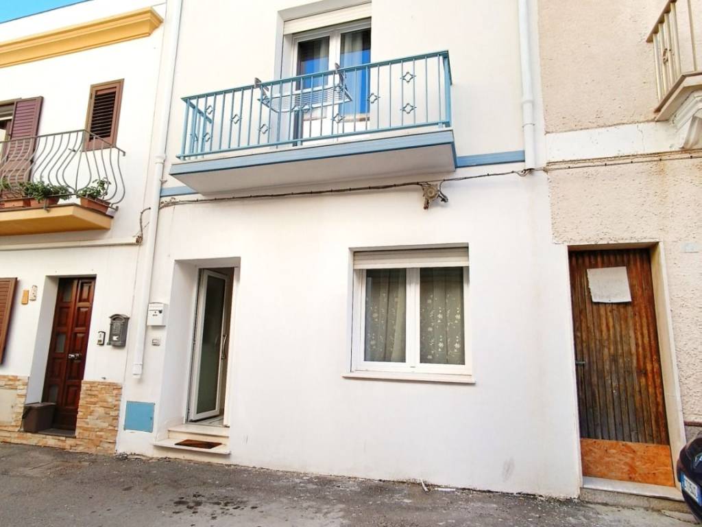 casa indipendente in vendita a Calasetta