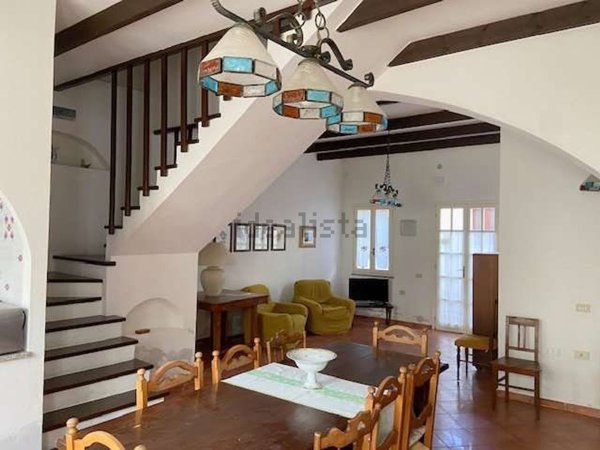 casa indipendente in vendita a Calasetta