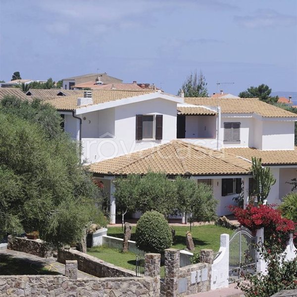 casa indipendente in vendita a Calasetta