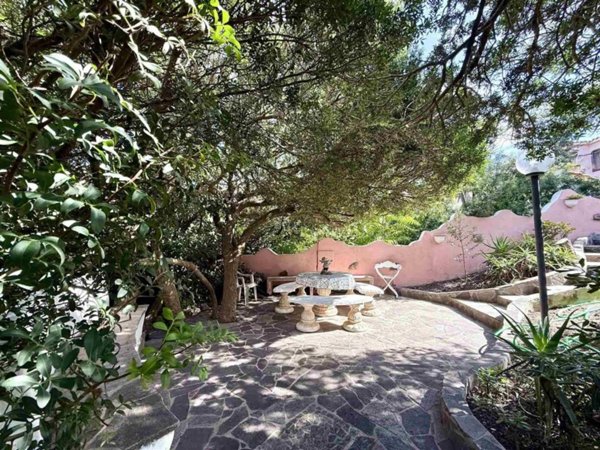 casa indipendente in vendita a Calasetta