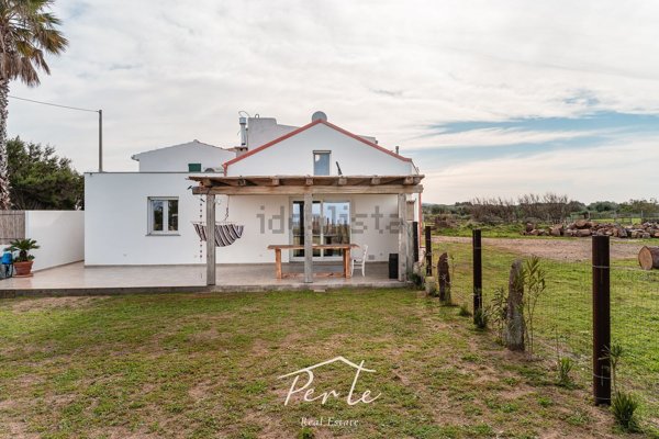 appartamento in vendita a Calasetta in zona Cussorgia