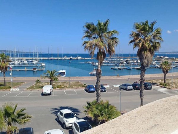 appartamento in vendita a Calasetta