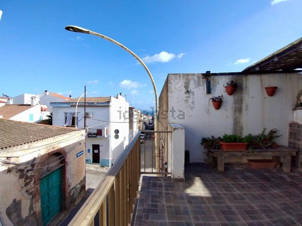 casa indipendente in vendita a Calasetta