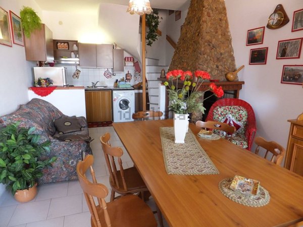 casa indipendente in vendita a Calasetta