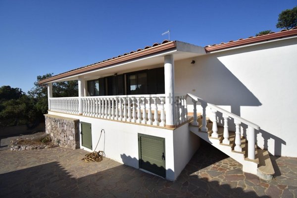 casa indipendente in vendita a Calasetta