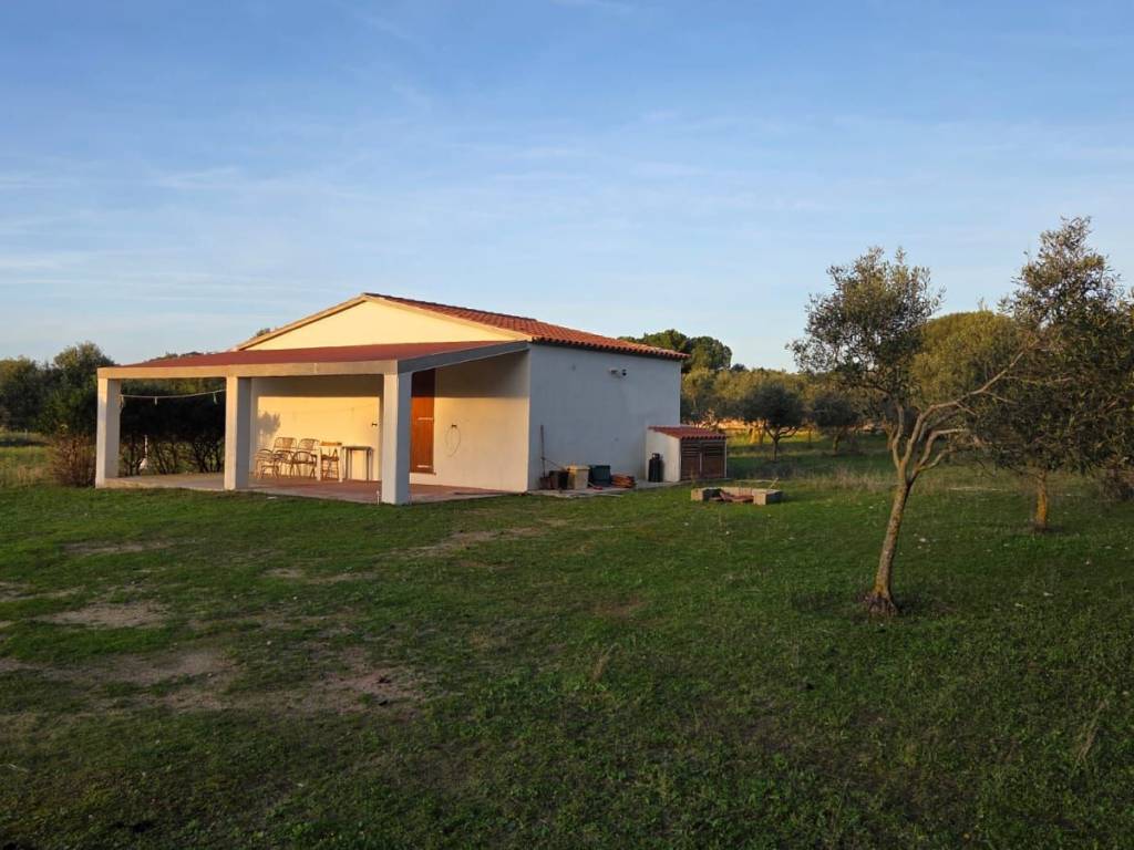 casa indipendente in vendita a Calasetta