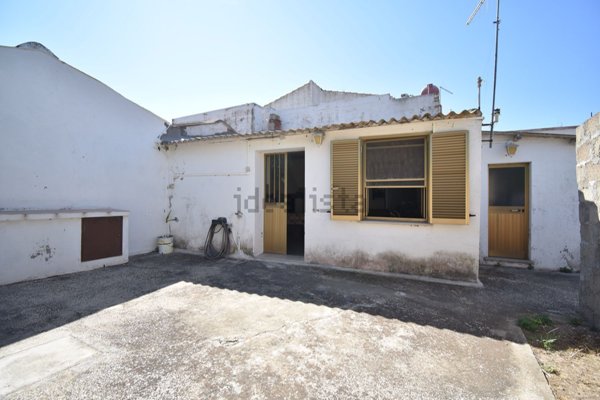 casa indipendente in vendita a Calasetta in zona Cussorgia