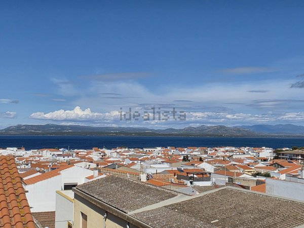 casa indipendente in vendita a Calasetta